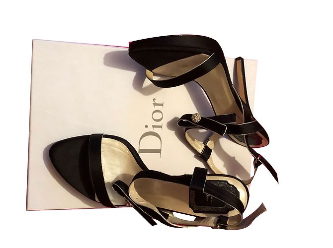 Sandali Christian Dior in raso nero - vista 2