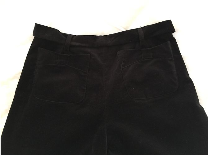 Dimension Hose aus schwarzem Samt ausgestellte Hose - Ansicht 3