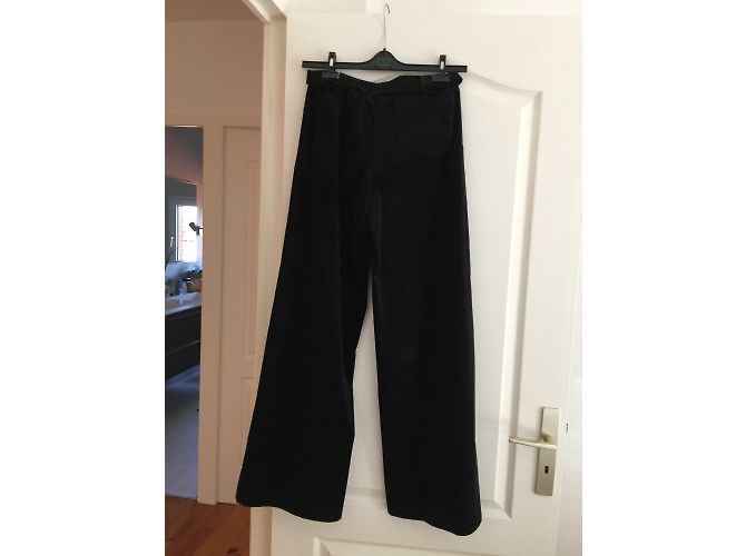 Dimension Hose aus schwarzem Samt ausgestellte Hose - Ansicht 5