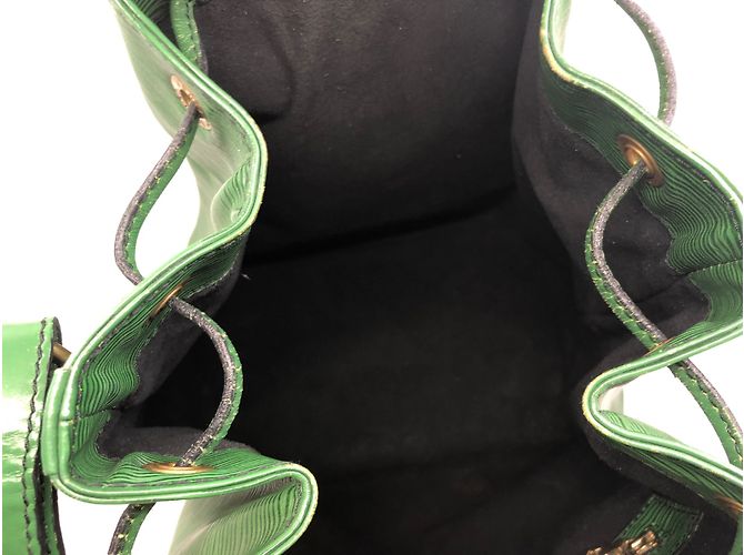 Noe Louis Vuitton Noé epi Verde - vista 18