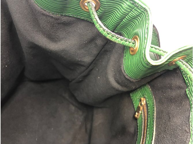 Noe Louis Vuitton Noé epi Verde - vista 19