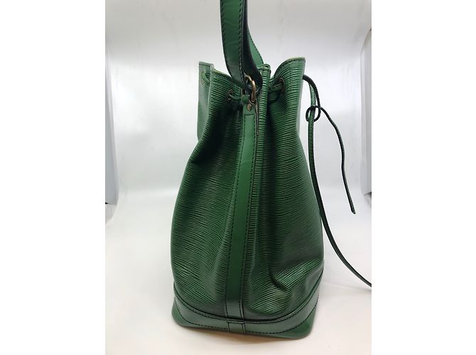 Noe Louis Vuitton Noé epi Verde - vista 6