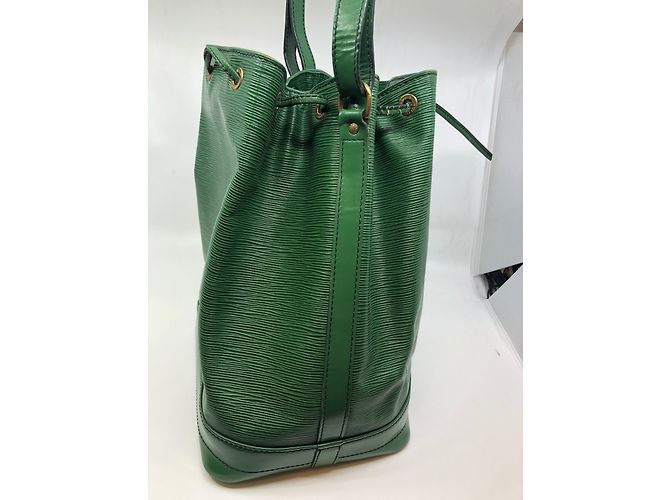 Noe Louis Vuitton Noé epi Verde - vista 8