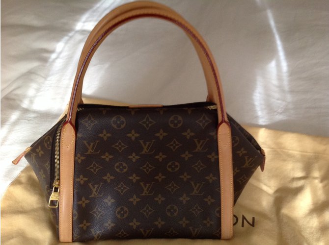 Louis Vuitton Marais Marrone - vista 2