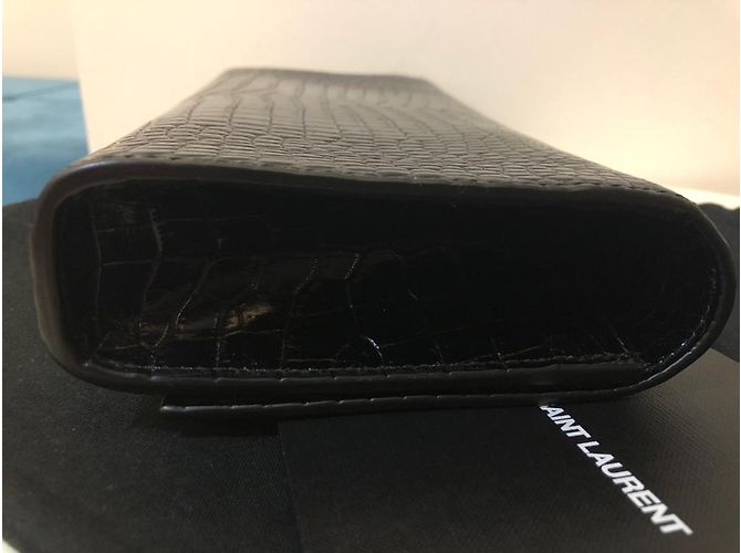 Clutch Yves Saint Laurent in pelle nera stampa croco - vista 6