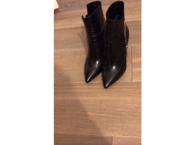 Stivaletti Niki Saint Laurent in pelle nera Nero - vista 3