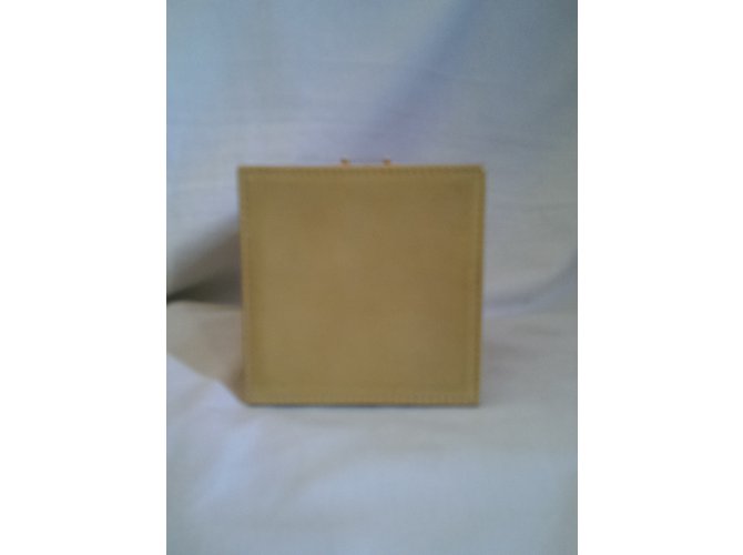 Louis Vuitton Bleecker Beige - vista 14
