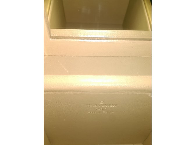 Louis Vuitton Bleecker Beige - vista 6