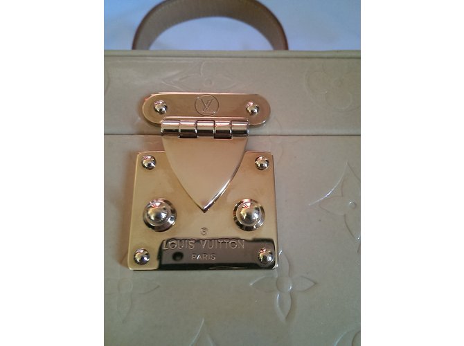 Louis Vuitton Bleecker Beige - vista 8