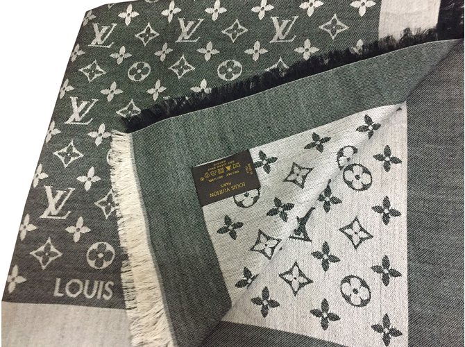 Louis Vuitton chal Azul - vista 2