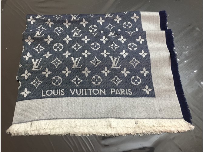 Louis Vuitton chal Azul - vista 3