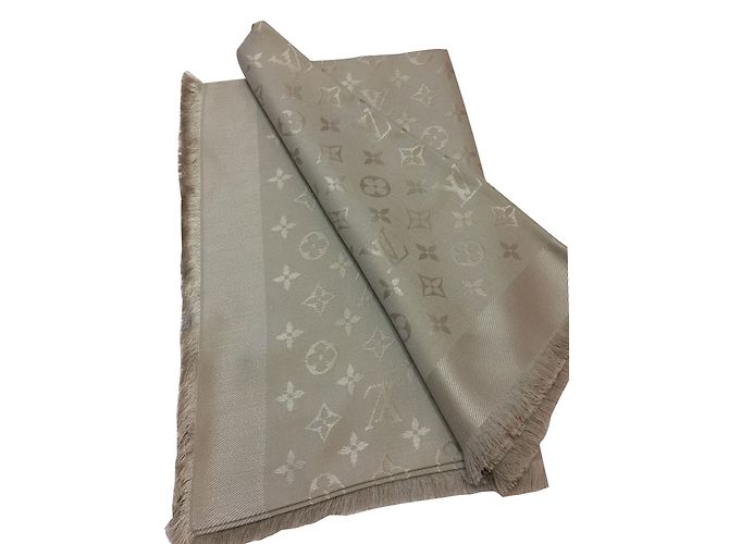 Louis Vuitton xaile Bege - vista 2