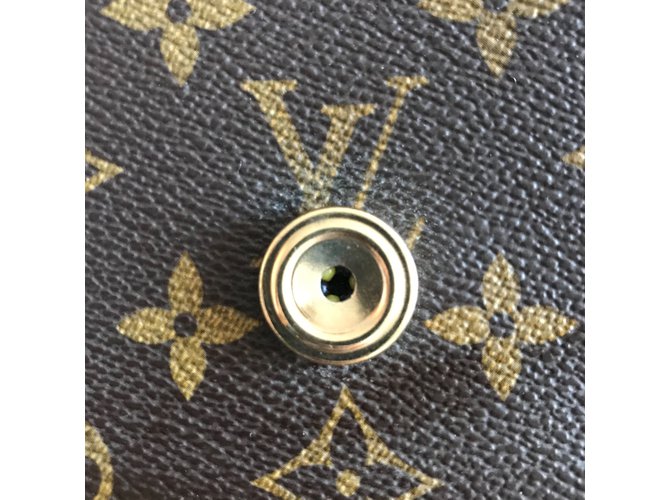 Saint-Cloud Louis Vuitton Tracolla Saint Cloud GM Marrone - vista 15
