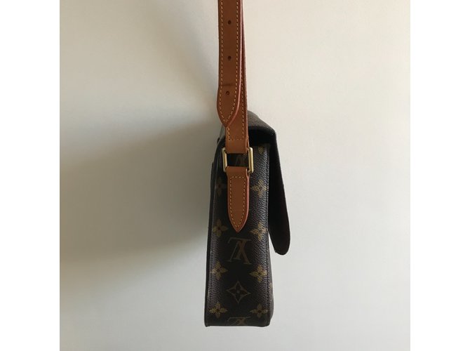 Saint-Cloud Louis Vuitton Tracolla Saint Cloud GM Marrone - vista 6
