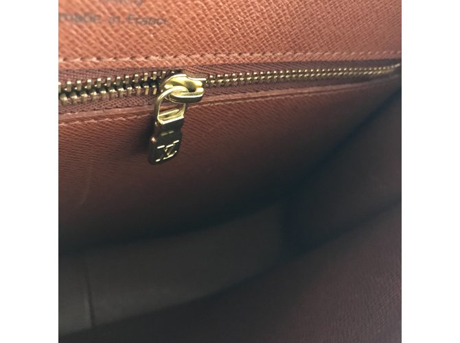 Saint-Cloud Louis Vuitton Tracolla Saint Cloud GM Marrone - vista 9