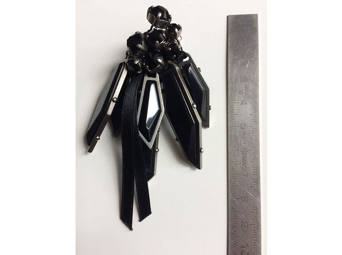 Lanvin Ohrringe Silberfarbenes Metall und Schwarzer Kunststoff - Ansicht 6