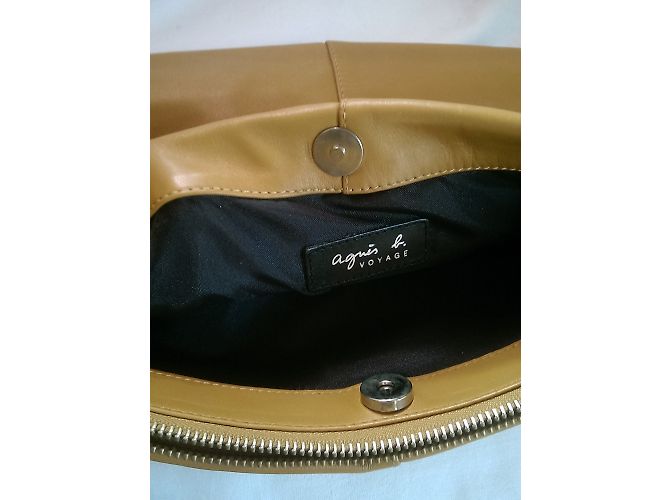 Borsa da viaggio Agnès b. in pelle di agnello beige - vista 2