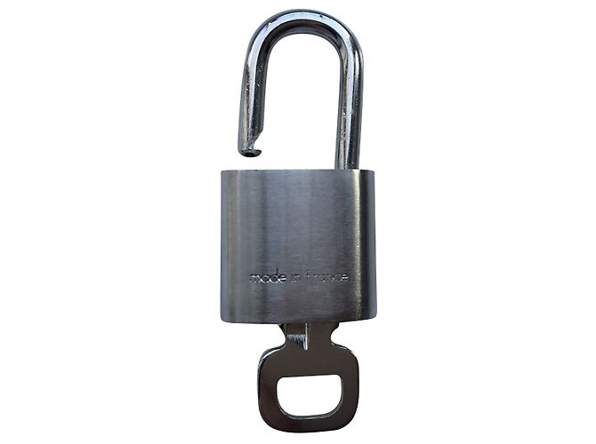Louis Vuitton Cadenas Graves / Padlock Argento - vista 2