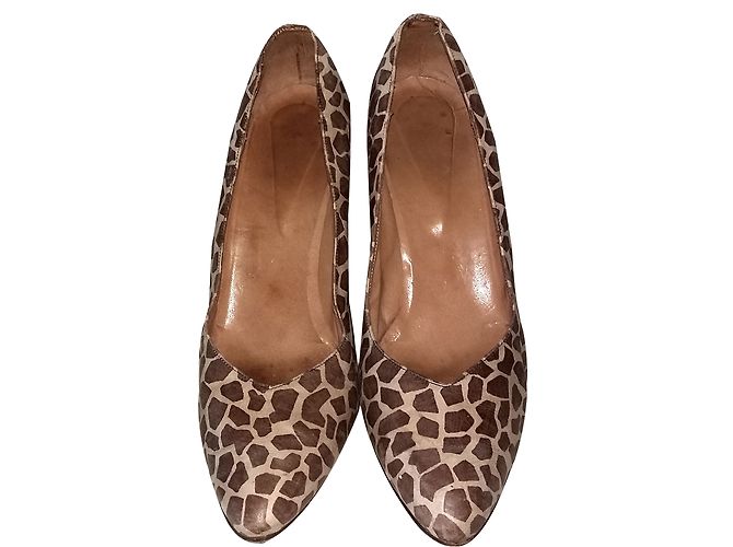 Autre Marque j3 Pumps aus Leder mit Giraffenmuster - Ansicht 2