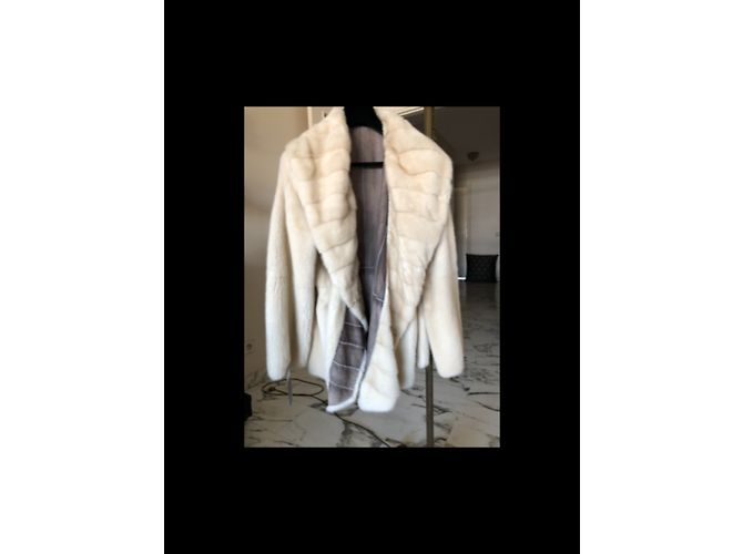 Autre Marque Eggshell Fur Jacket with Leather Lining - view 3