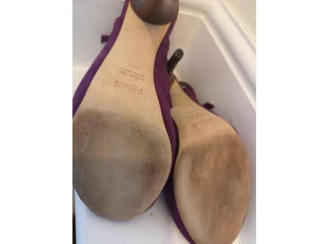 Sandali Fendi in scamosciato viola 39.5 Porpora - vista 5