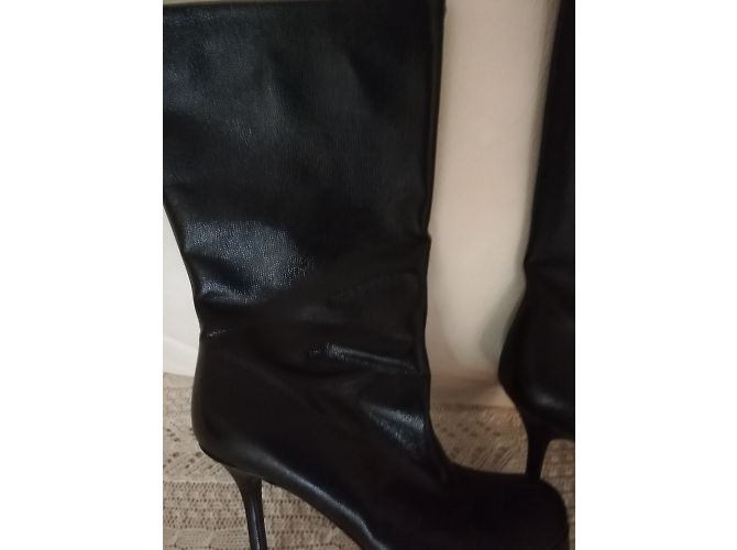 Stivaletti Yves Saint Laurent in pelle nera granulata 37 Nero - vista 6