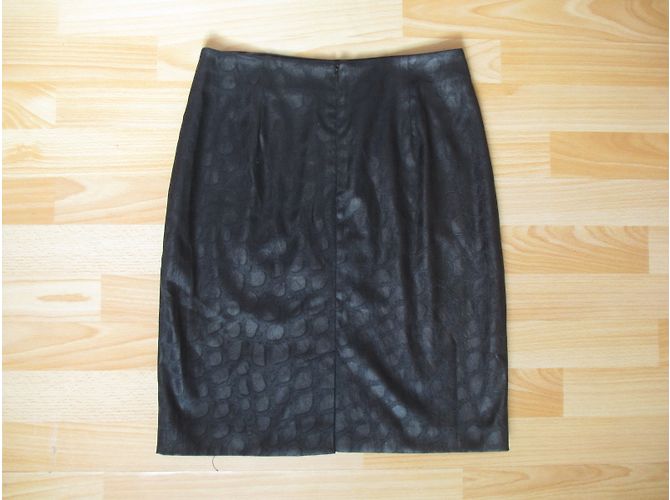 Autre Marque Gonna a tubino nera effetto pelle satinata 38 Nero - vista 2