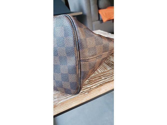 Louis Vuitton Neverfull Castanho escuro - vista 2