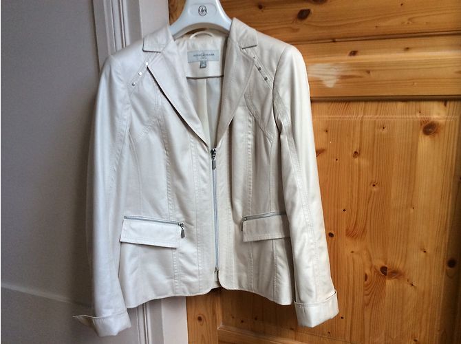 Autre Marque Jacke Un jour ailleurs Beige Kunstleder - Ansicht 4