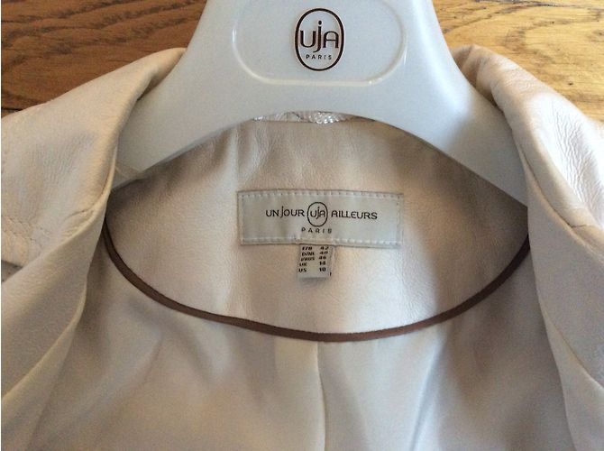 Autre Marque Jacke Un jour ailleurs Beige Kunstleder - Ansicht 8