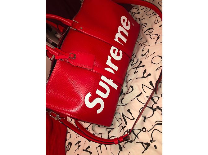 Louis Vuitton x Supreme Rosso - vista 6