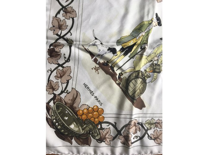 Hermès Les Vendanges Marrom Laranja Cru Caqui Amarelo Creme Fora de branco Verde escuro - vista 2