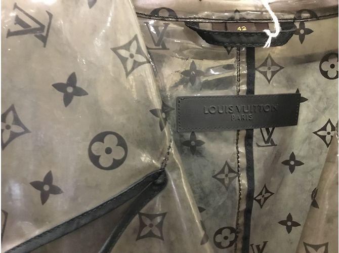 Louis Vuitton Doppio petto Grigio antracite - vista 3