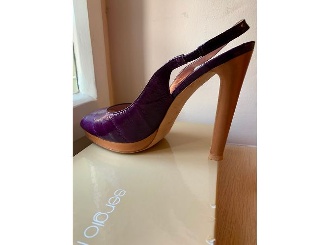 Sandali Sergio Rossi Peep Toe con Plateau Viola in Pelle di Anguilla Porpora - vista 7