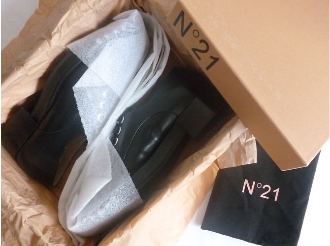 Autre Marque Scarpe derby in vera pelle Nero - vista 3