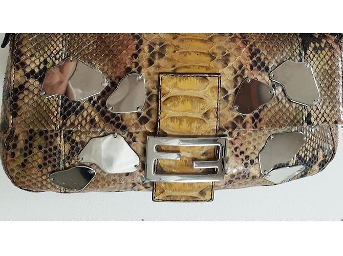 Fendi baguette in edizione limitata - vista 4