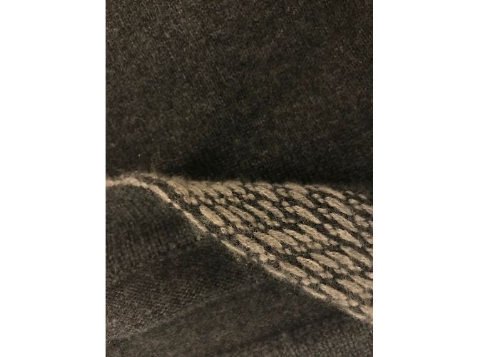 Chanel CC-Logo-Verschlüsse aus 100% Kaschmir Grau - Ansicht 9
