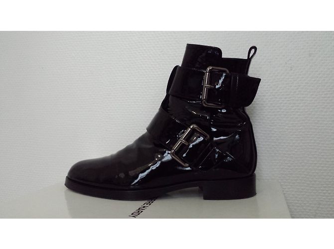 Pierre Hardy Botines negros de cuero con doble hebilla de piel de becerro - vista 3