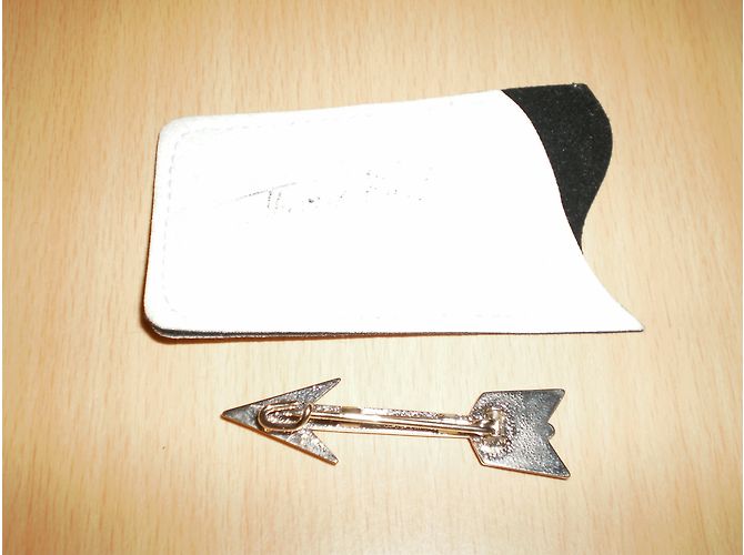 Thierry Mugler Pins & Broschen - Ansicht 3