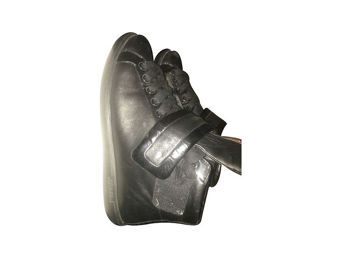 Sneakers Prada in pelle nera Nero - vista 2