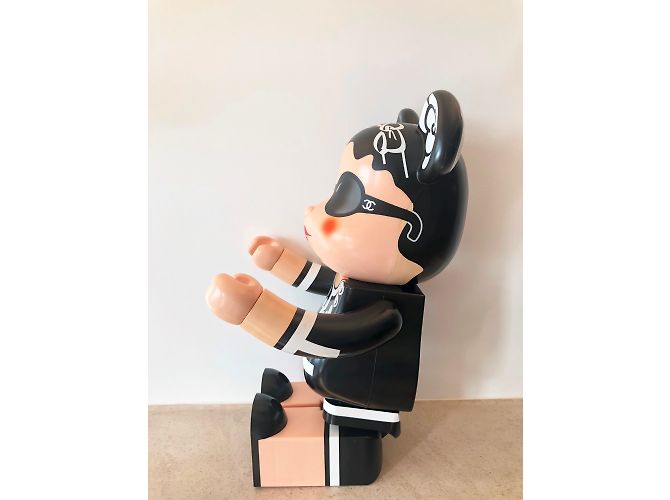Bearbrick Medicom x Chanel 1000% Nero - vista 9