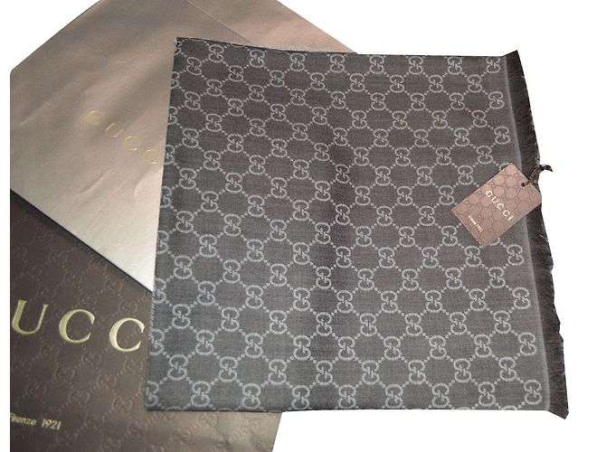 Gucci Cachecol - vista 2