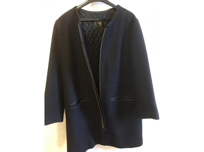 Des Petits Hauts Abrigos, Ropa de calle - vista 4