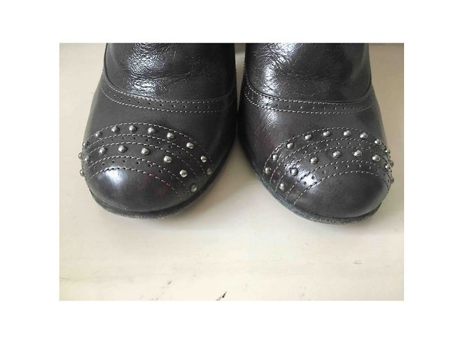 Stivaletti Prada in pelle kaki con borchie Cachi - vista 6