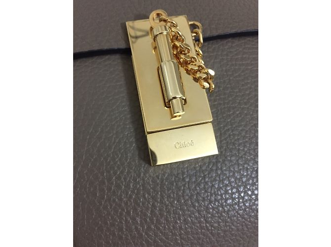 Clutch Chloé Drew in pelle martellata taupe Marrone - vista 4