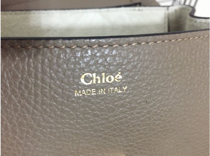 Clutch Chloé Drew in pelle martellata taupe Marrone - vista 6