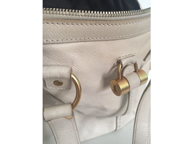 Borsa a mano Yves Saint Laurent Boston Muse in pelle Eggshell Bianco sporco - vista 3