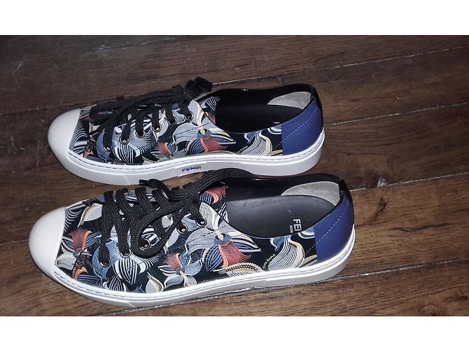 Sneakers Fendi in pelle multicolore 39 - vista 2