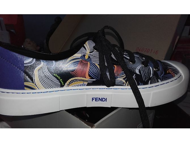 Sneakers Fendi in pelle multicolore 39 - vista 4