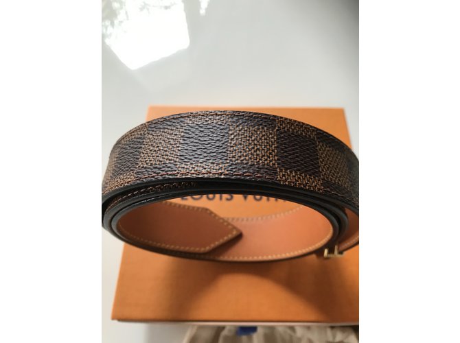 Louis Vuitton Damas de ébano con V Loop Chocolate - vista 2